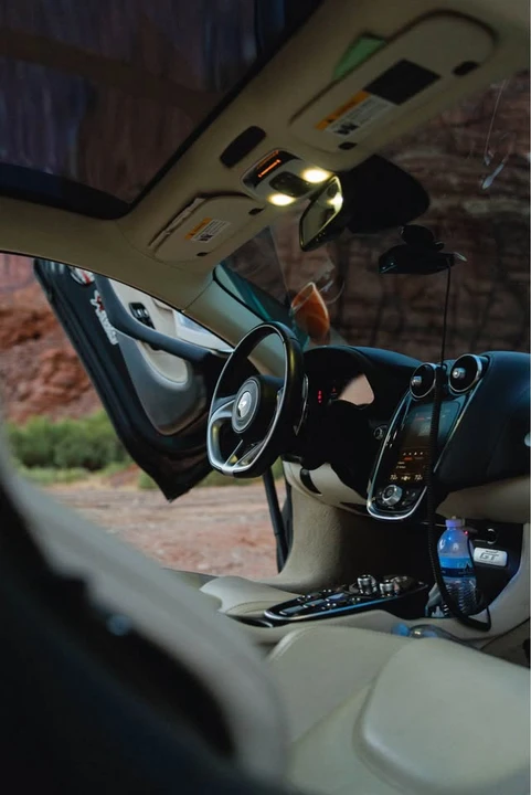 2021 McLaren GT - Image 11 of 16