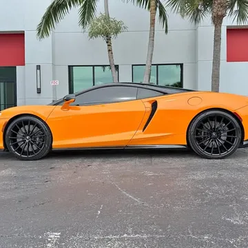 2021 McLaren GT
