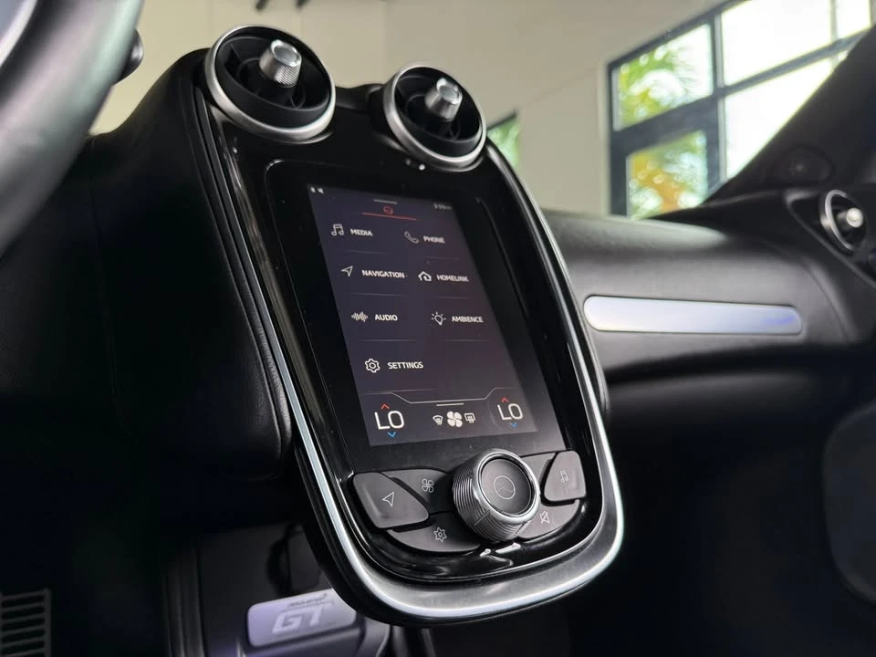 2021 McLaren GT - Image 17 of 17