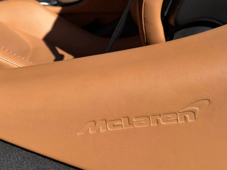 2021 McLaren GT - Image 9 of 16