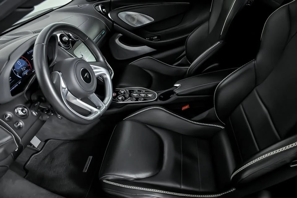 2021 McLaren GT - Image 17 of 20