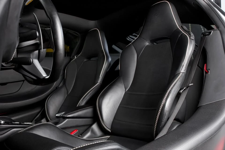 2021 McLaren GT - Image 14 of 18