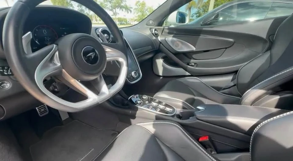 2021 McLaren GT - Image 3 of 3
