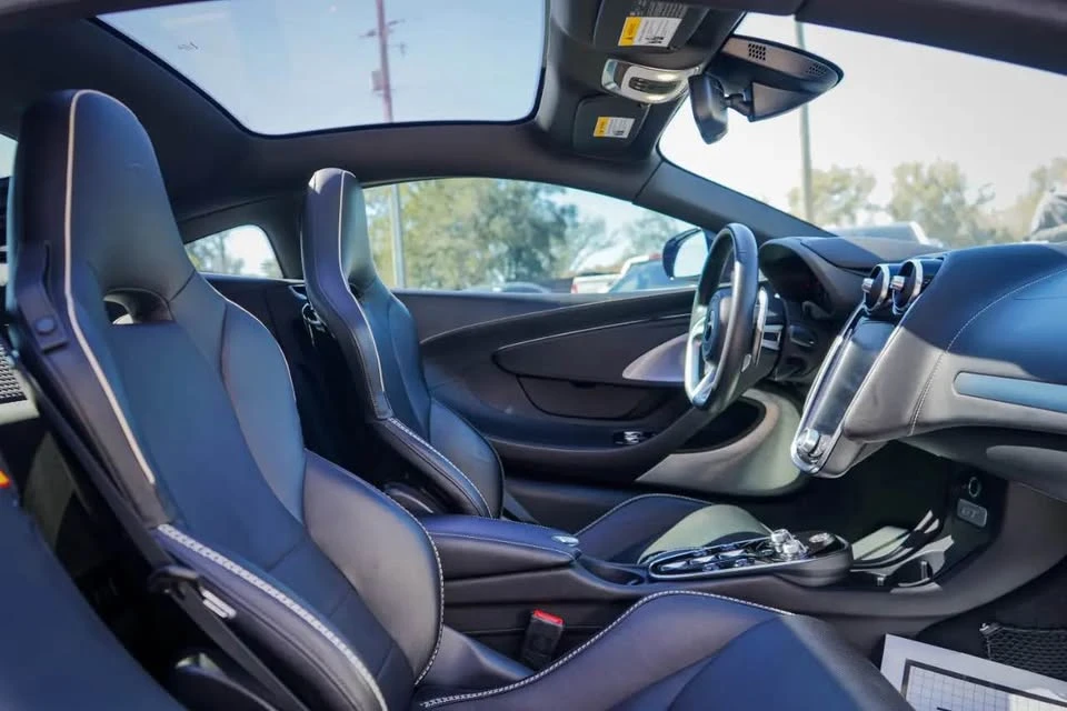 2021 McLaren GT - Image 9 of 16