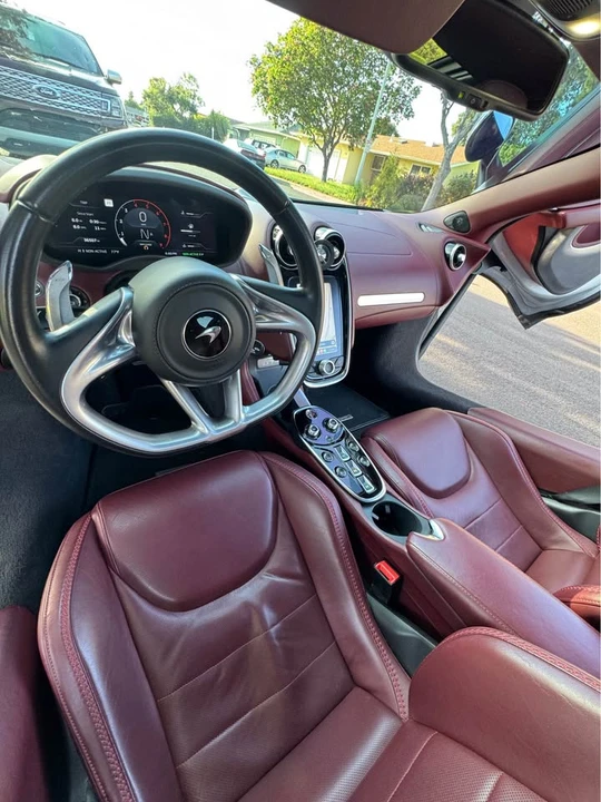 2021 McLaren GT - Image 9 of 14