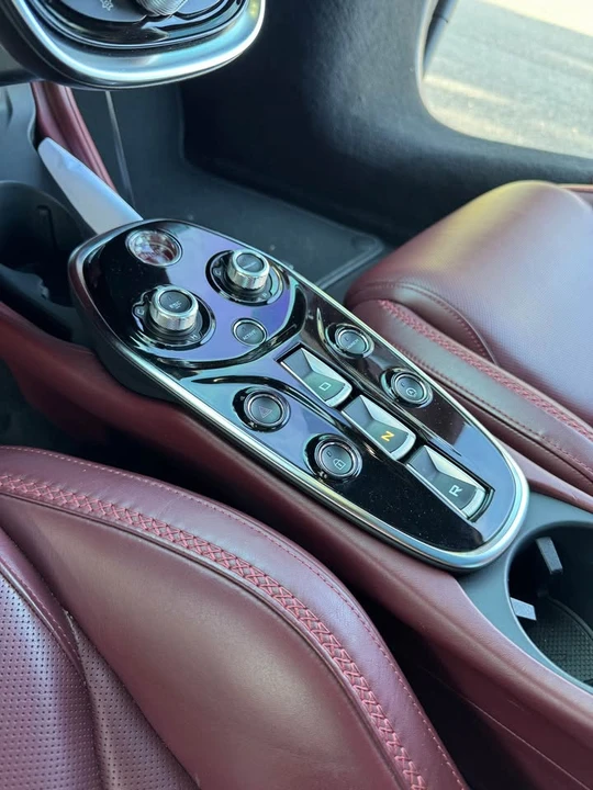 2021 McLaren GT - Image 11 of 14