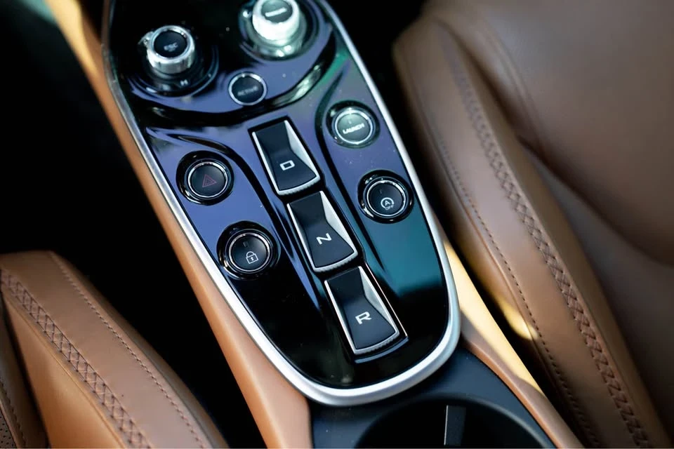 2021 McLaren GT - Image 18 of 19