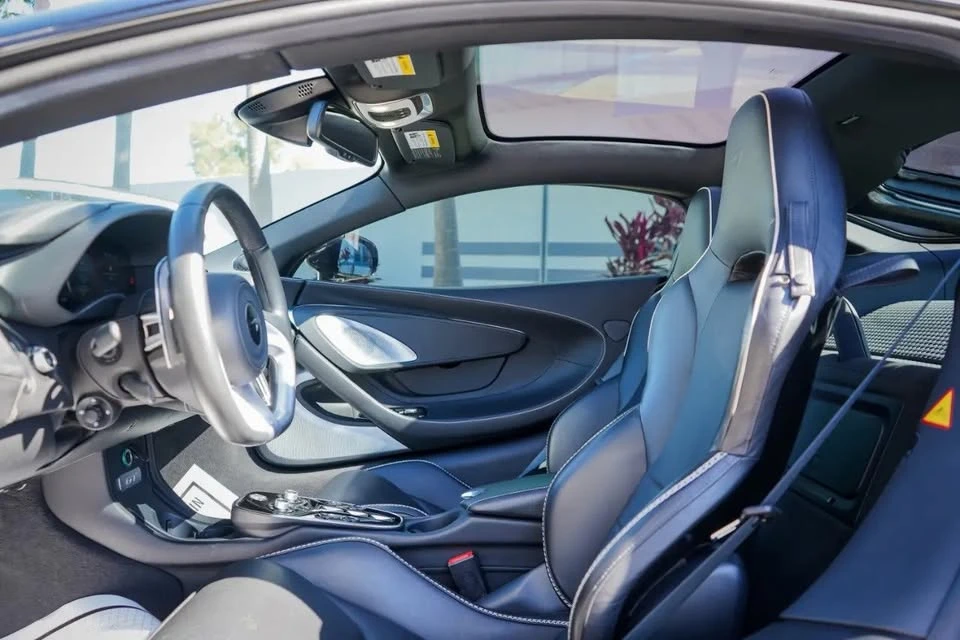 2021 McLaren GT - Image 8 of 16