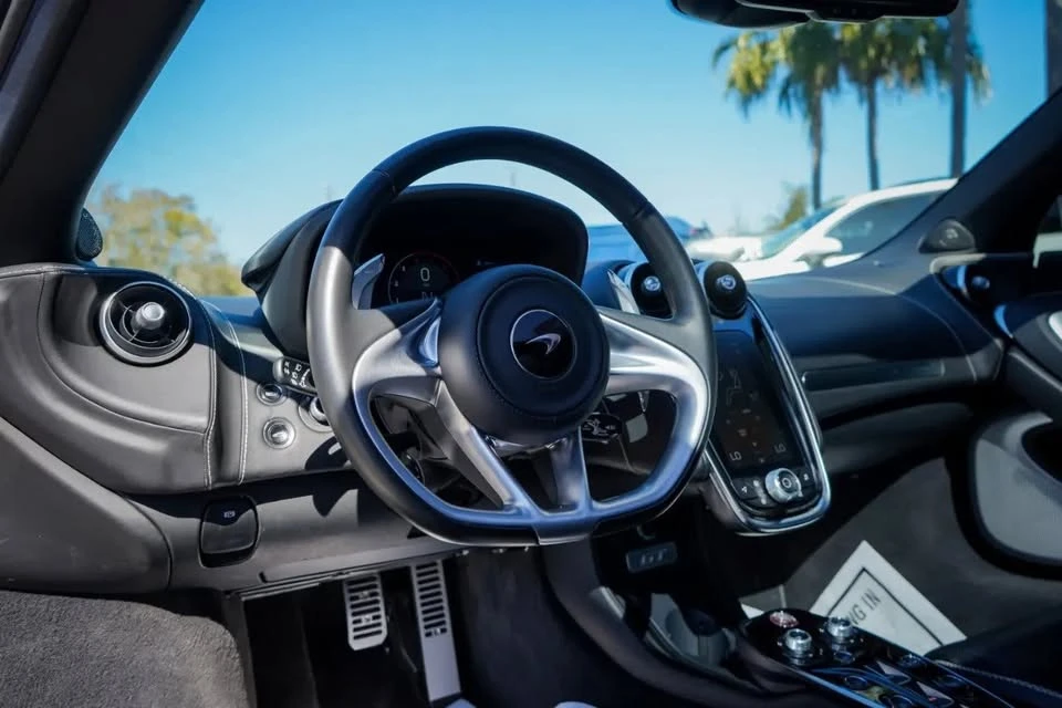 2021 McLaren GT - Image 11 of 16