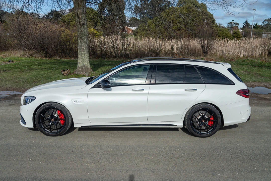 2021 Mercedes-Benz W205 C 63 AMG - Image 12 of 31
