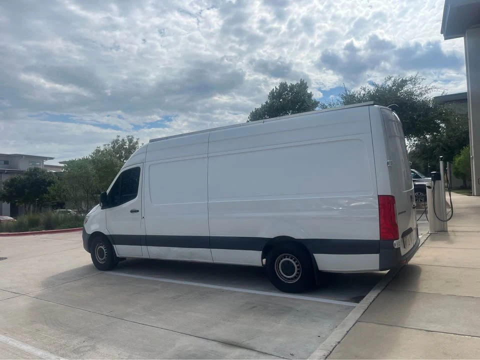 2021 Mercedes-Benz VS30 Sprinter - Image 4 of 19
