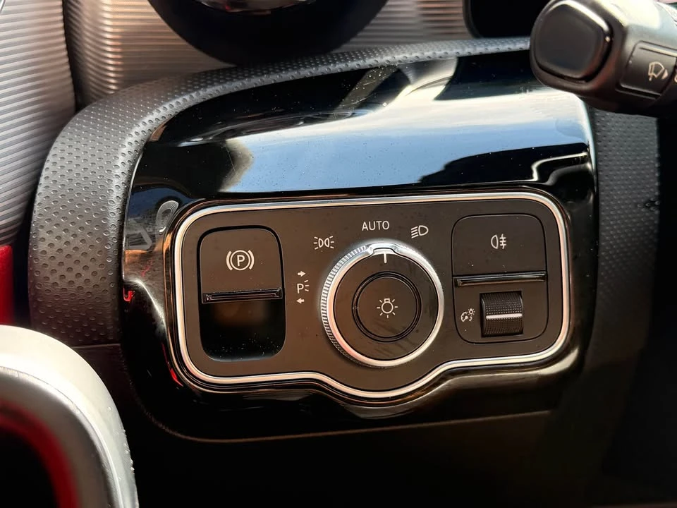 2021 Mercedes-Benz W177 A-Class - Image 19 of 20