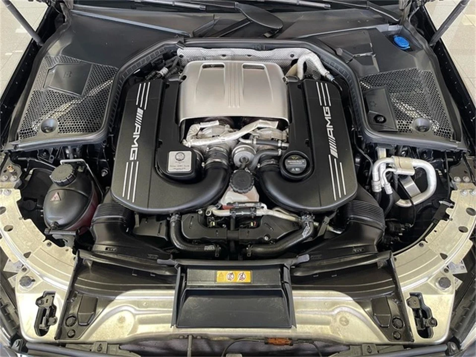 2021 Mercedes-Benz AMG GT - Image 19 of 31