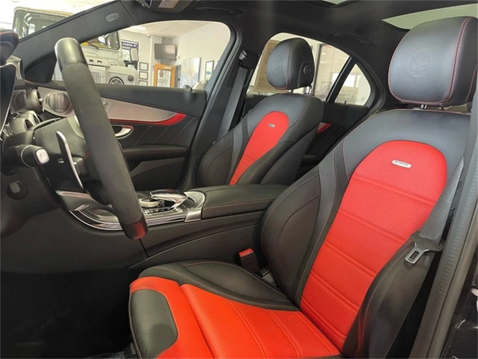 2021 Mercedes-Benz AMG GT - Image 27 of 31