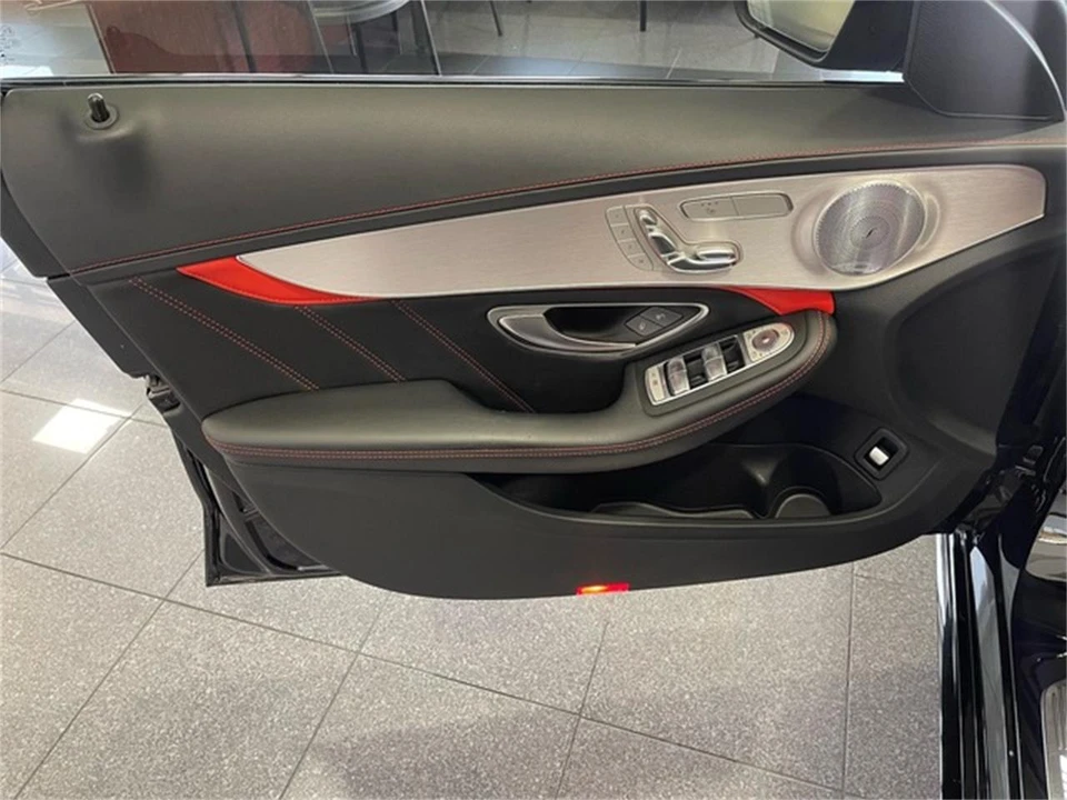 2021 Mercedes-Benz AMG GT - Image 24 of 31