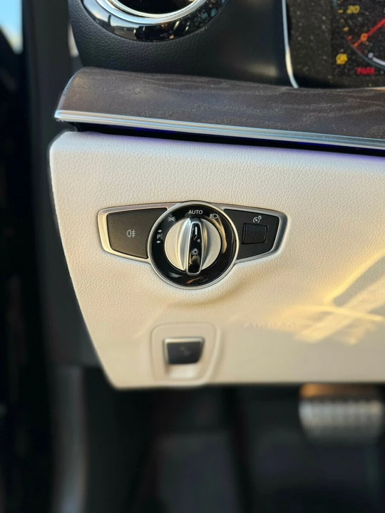 2021 Mercedes-Benz W213 E-Class - Image 19 of 21