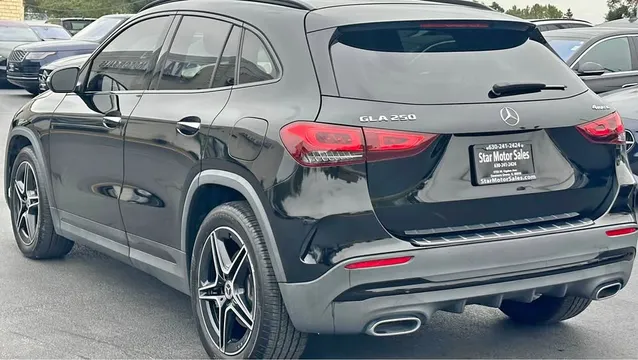 2021 Mercedes-Benz GLA-Class GLA 250 4MATIC Sport Utility 4D