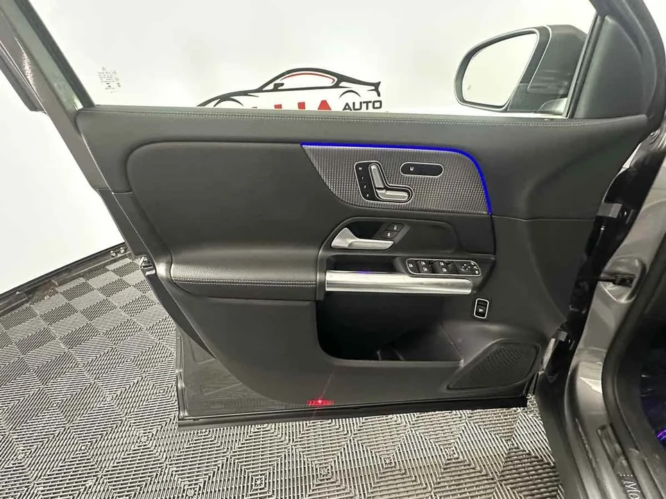 2021 Mercedes-Benz H247 GLA - Image 17 of 21