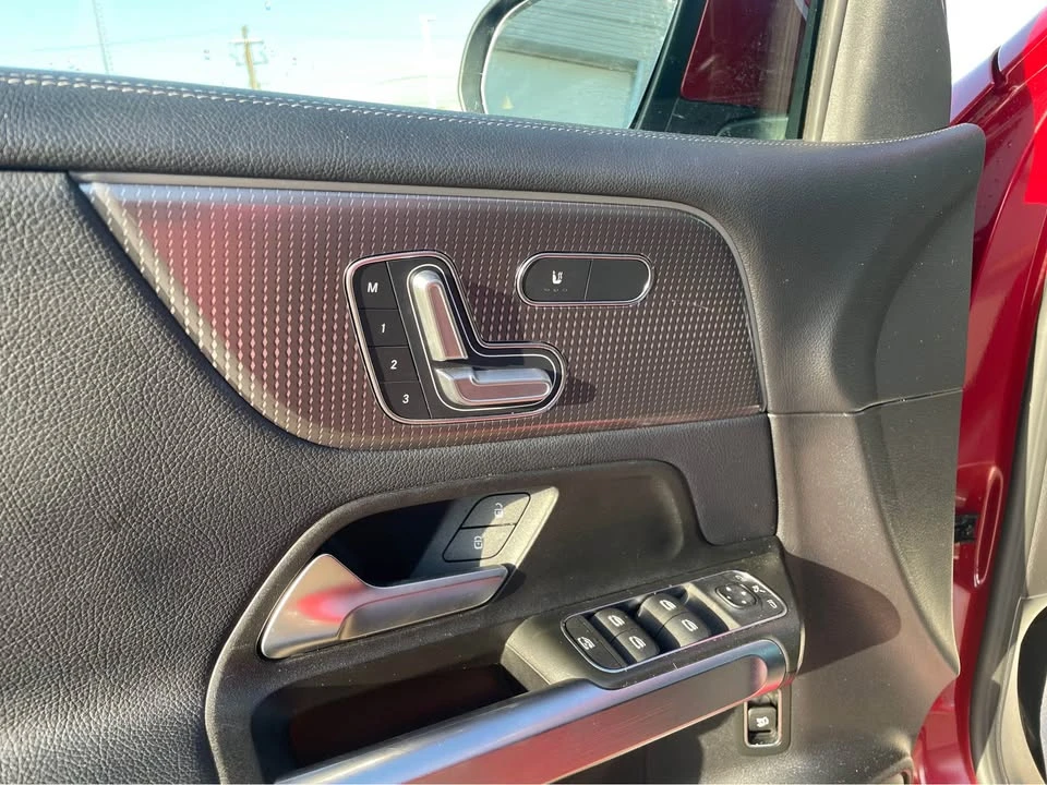 2021 Mercedes-Benz GLB - Image 7 of 12