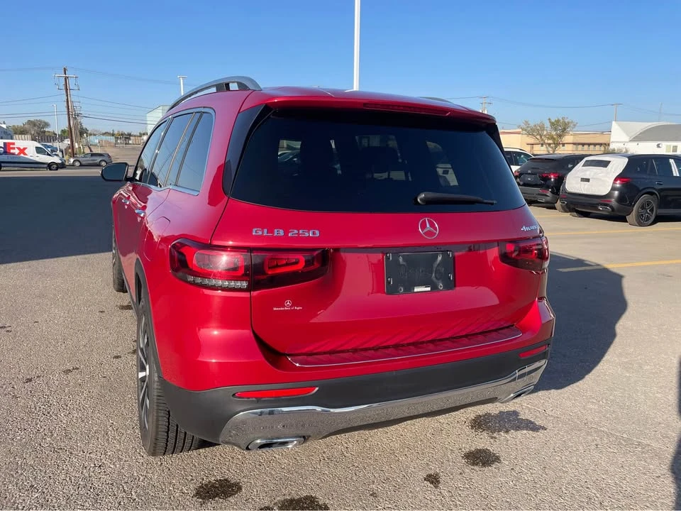 2021 Mercedes-Benz GLB - Image 4 of 12