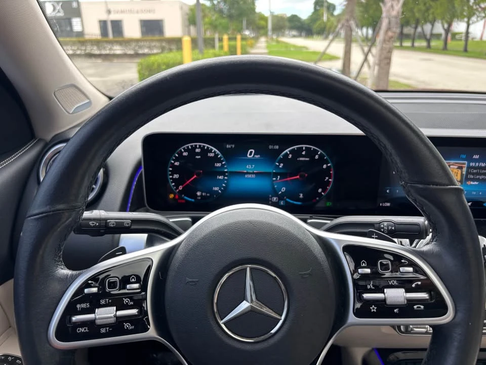 2021 Mercedes-Benz X247 GLB - Image 17 of 18
