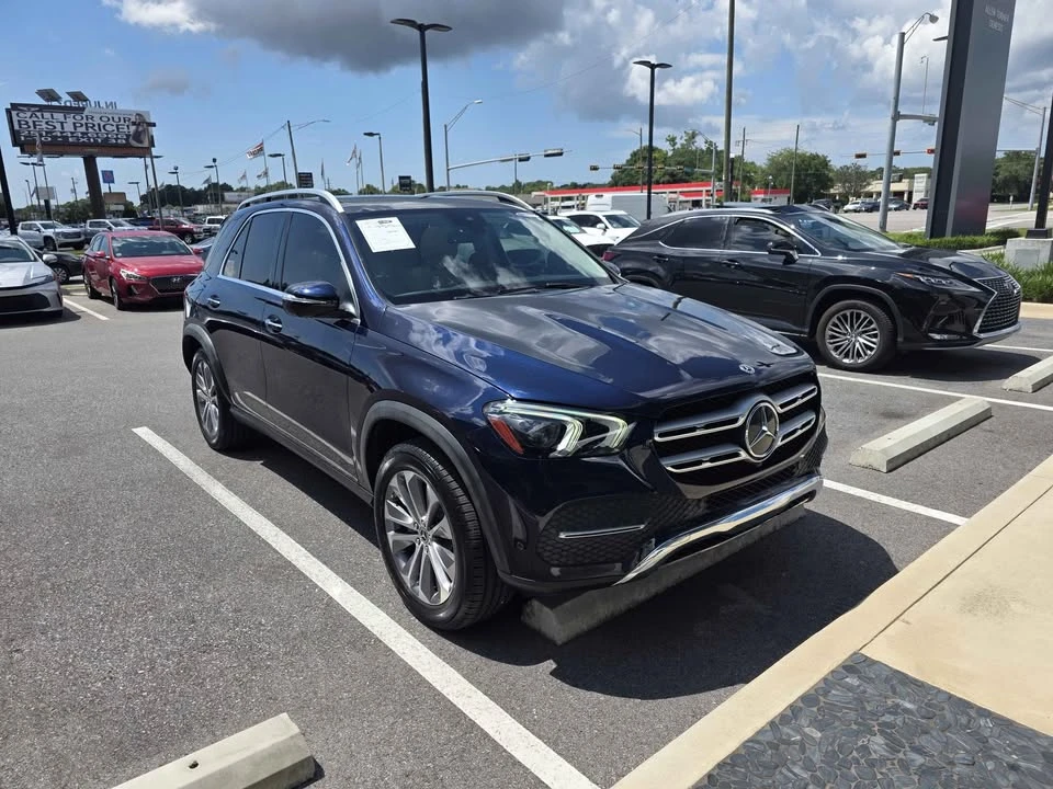 2021 Mercedes-Benz - Image 2 of 20