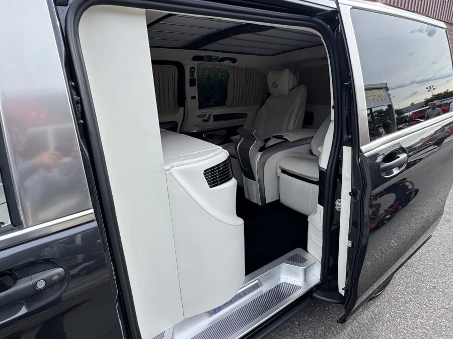 2021 Mercedes-Benz W447 V-Class/Metris - Image 9 of 18
