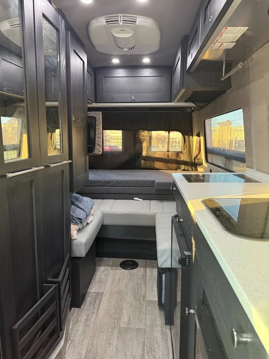 2021 Mercedes-Benz VS30 Sprinter - Image 11 of 19
