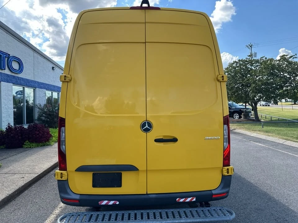 2021 Mercedes-Benz VS30 Sprinter - Image 4 of 20