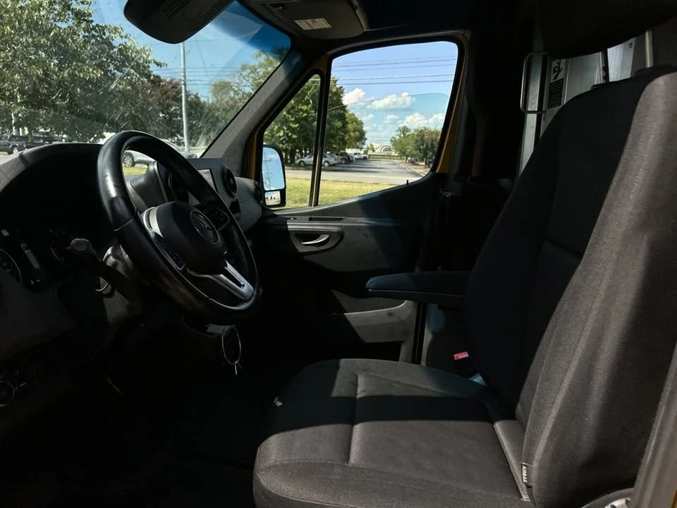 2021 Mercedes-Benz VS30 Sprinter - Image 12 of 16