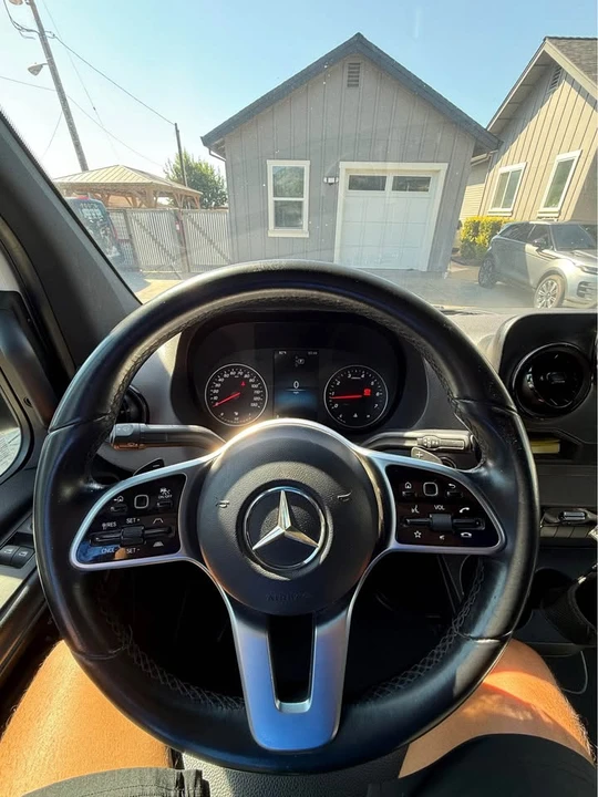 2021 Mercedes-Benz VS30 Sprinter - Image 7 of 10