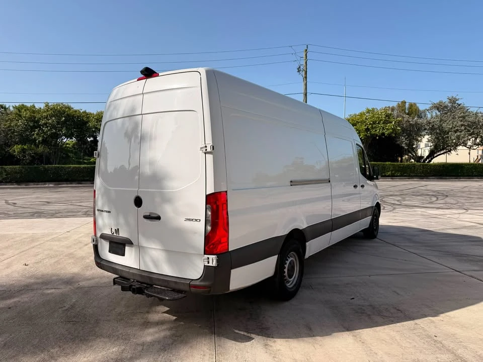 2021 Mercedes-Benz VS30 Sprinter - Image 9 of 9