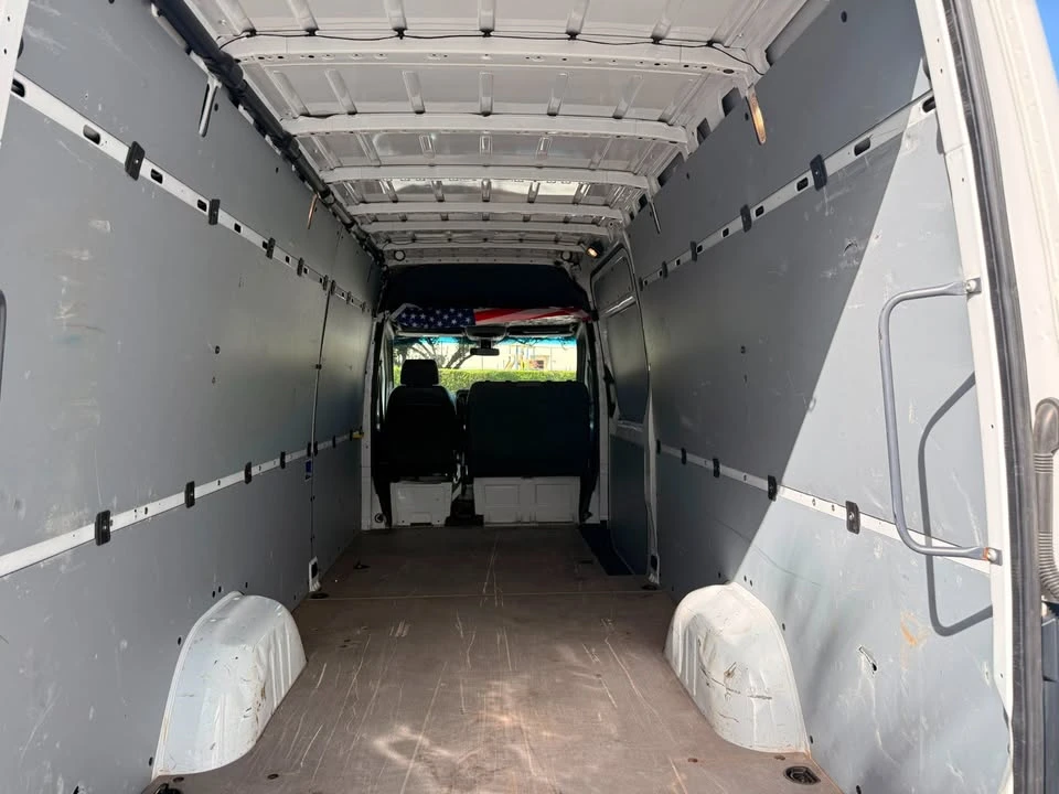 2021 Mercedes-Benz VS30 Sprinter - Image 6 of 9