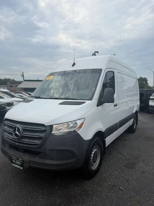 2021 Mercedes-Benz VS30 Sprinter - Image 2 of 19