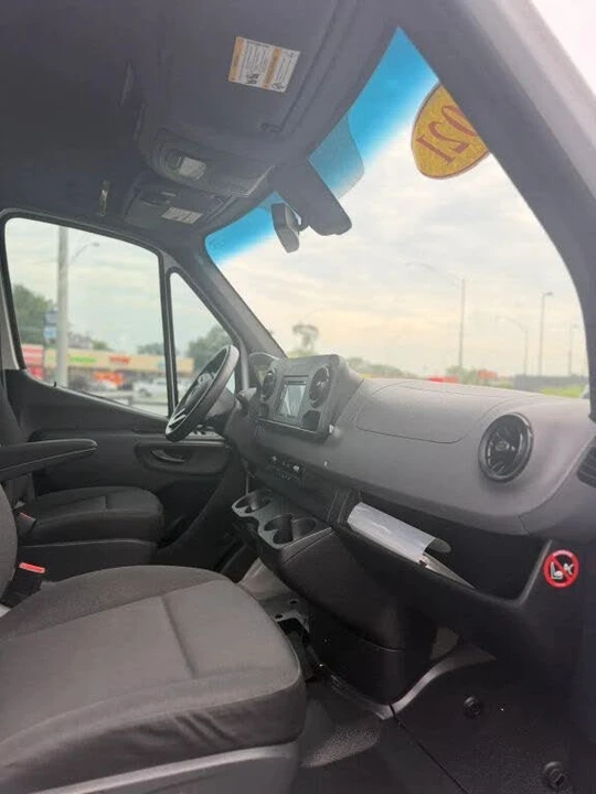 2021 Mercedes-Benz VS30 Sprinter - Image 12 of 19