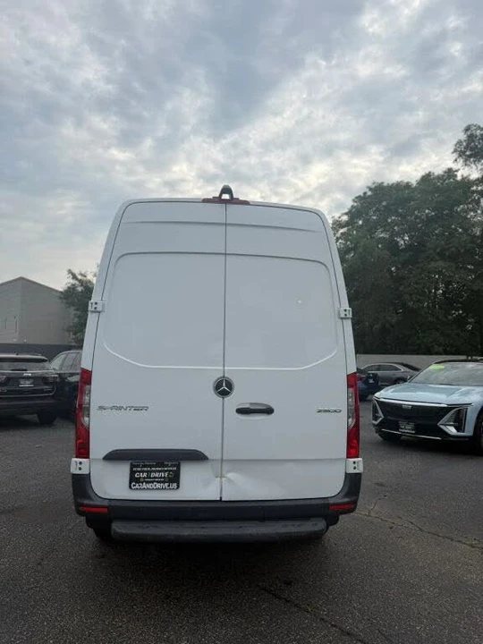 2021 Mercedes-Benz VS30 Sprinter - Image 4 of 19