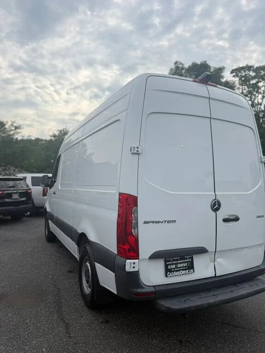 2021 Mercedes-Benz VS30 Sprinter - Image 3 of 19