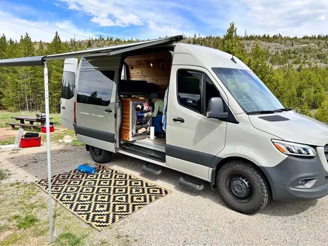 2021 Mercedes-Benz Sprinter 2500 144" High Roof