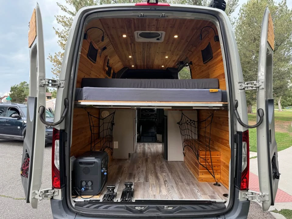 2021 Mercedes-Benz VS30 Sprinter - Image 4 of 10