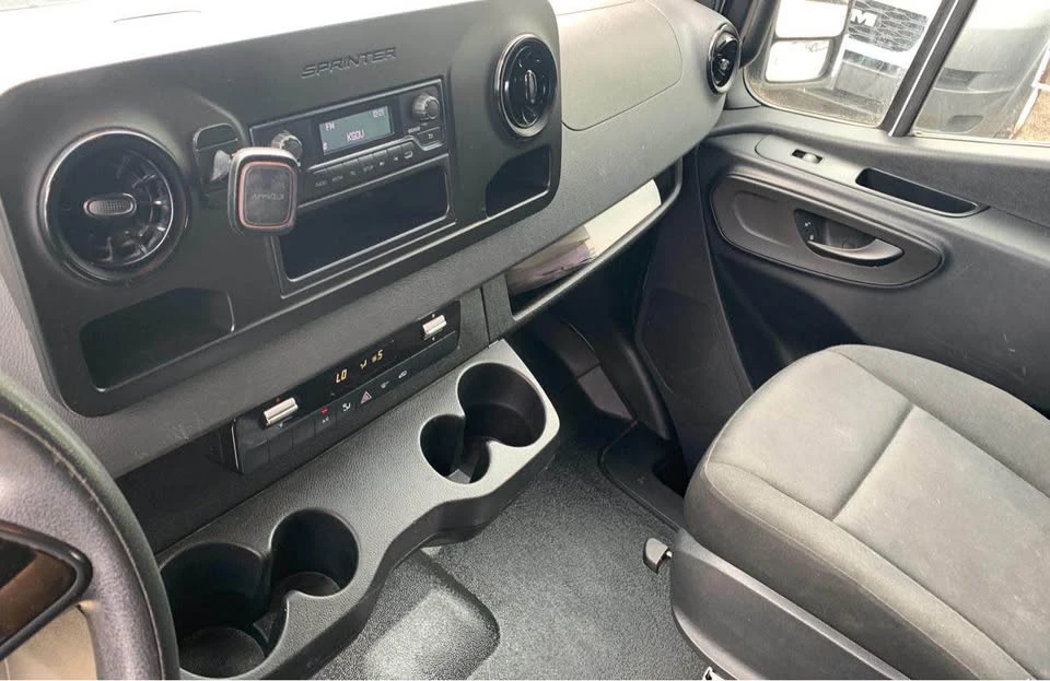 2021 Mercedes-Benz VS30 Sprinter - Image 12 of 20