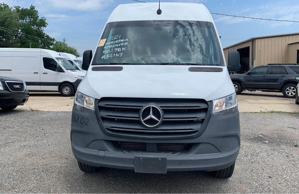 2021 Mercedes-Benz VS30 Sprinter - Image 2 of 20