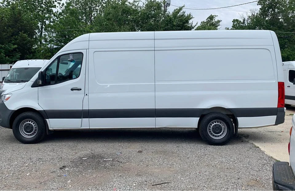 2021 Mercedes-Benz VS30 Sprinter - Image 8 of 20