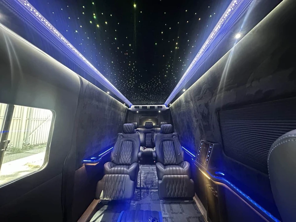 2021 Mercedes-Benz VS30 Sprinter - Image 16 of 21