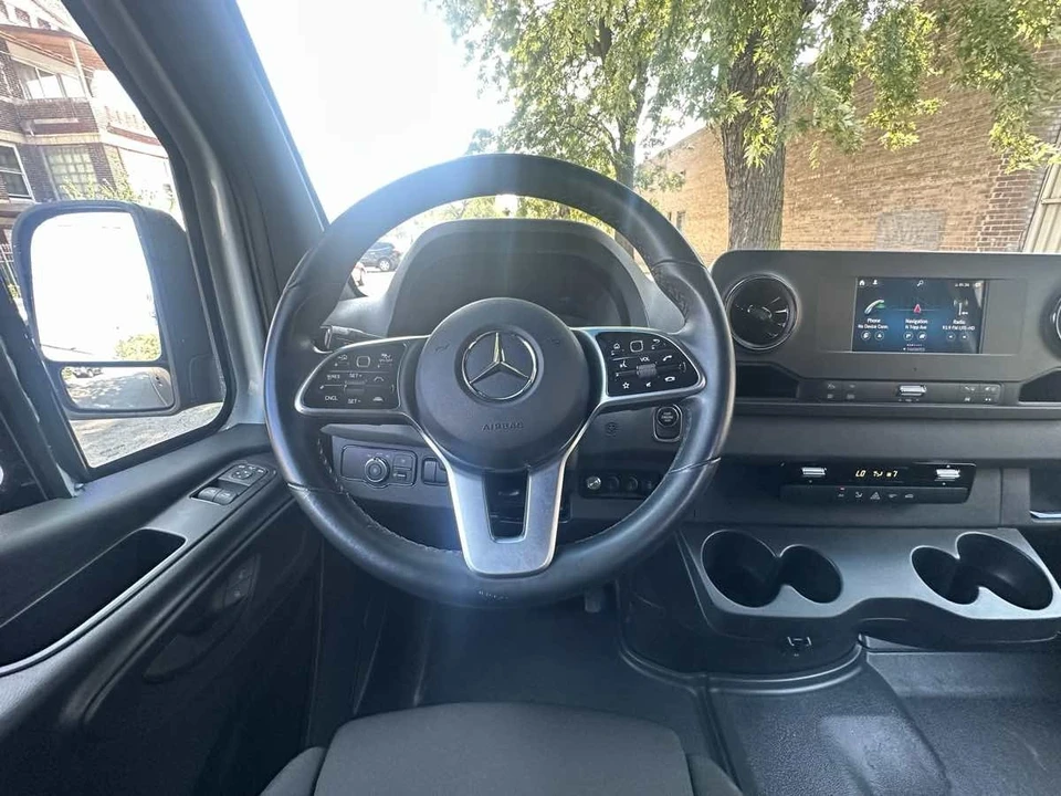 2021 Mercedes-Benz VS30 Sprinter - Image 19 of 21