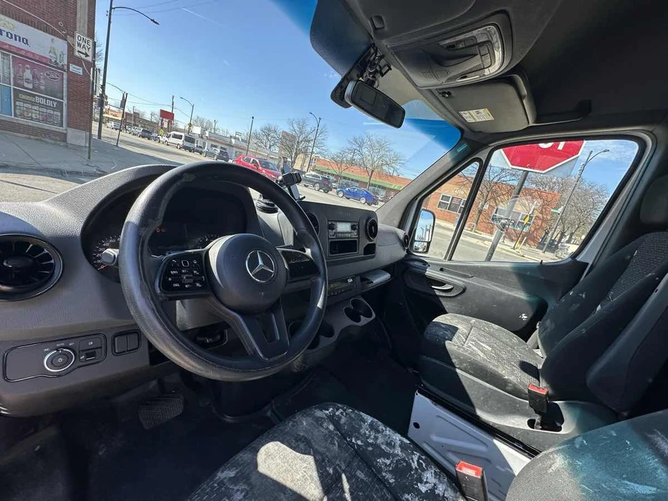 2021 Mercedes-Benz VS30 Sprinter - Image 16 of 21