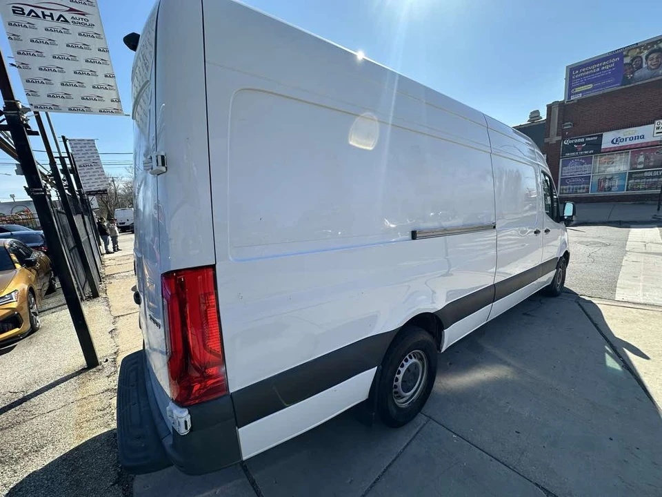 2021 Mercedes-Benz VS30 Sprinter - Image 8 of 21