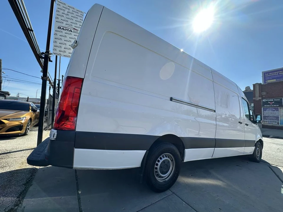 2021 Mercedes-Benz VS30 Sprinter - Image 9 of 21
