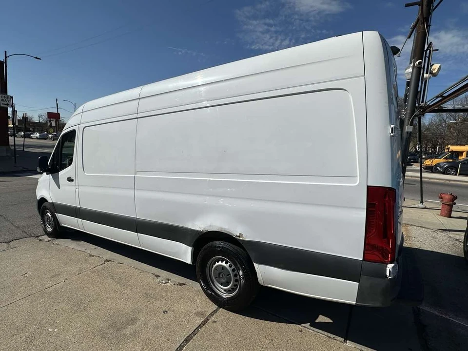 2021 Mercedes-Benz VS30 Sprinter - Image 5 of 21