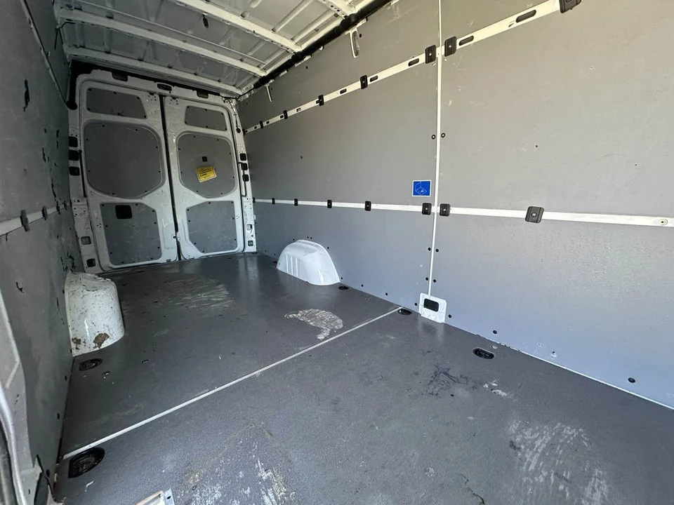 2021 Mercedes-Benz VS30 Sprinter - Image 19 of 21