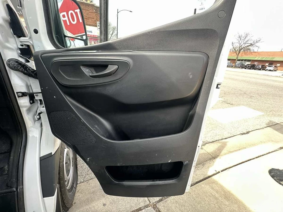 2021 Mercedes-Benz VS30 Sprinter - Image 19 of 21
